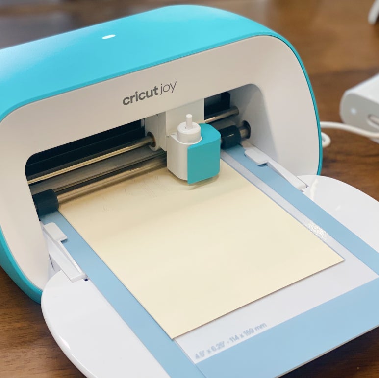 Auxiliary Tools for Paper Flower Art : cutting machines - cricut