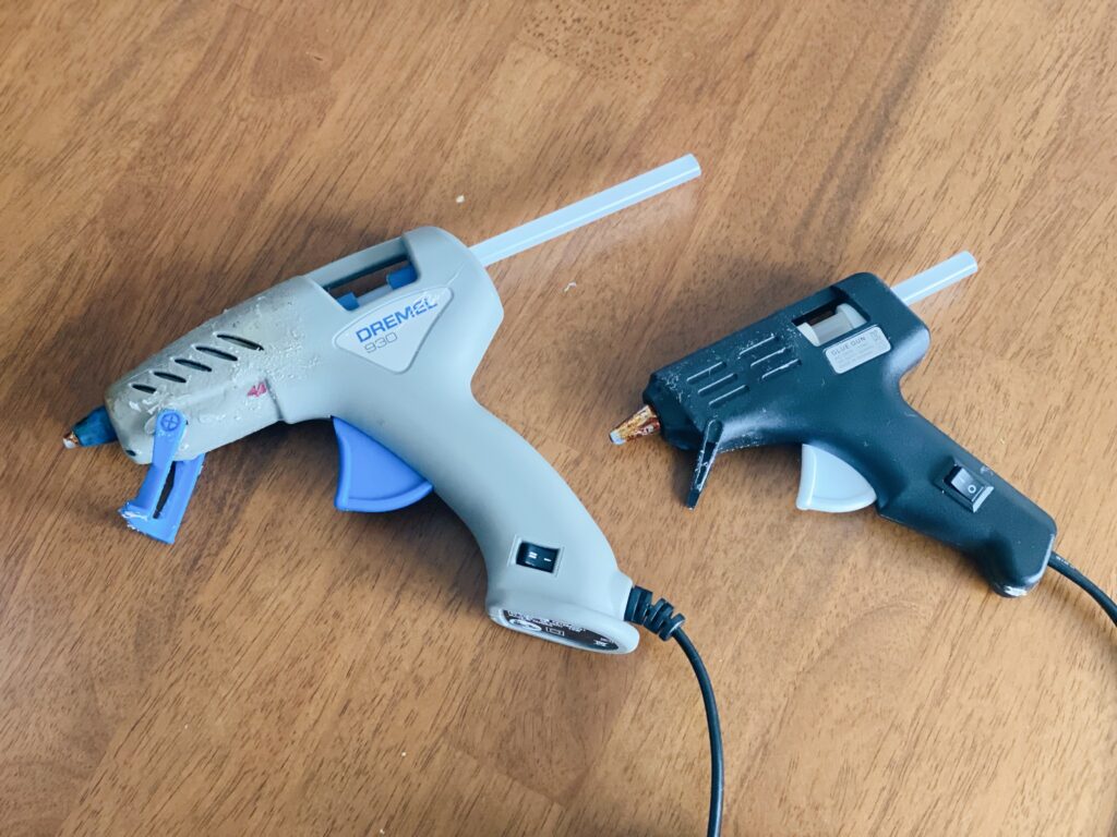 Essential Tools for paper flower art : hot melt glue