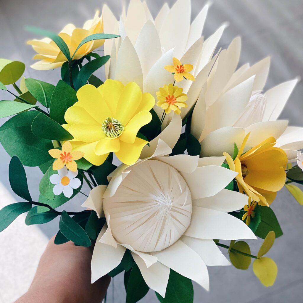 A professional cardstock paper flower bouquet by Seulpaper for brand styling and modern home decor, wedding bouquet